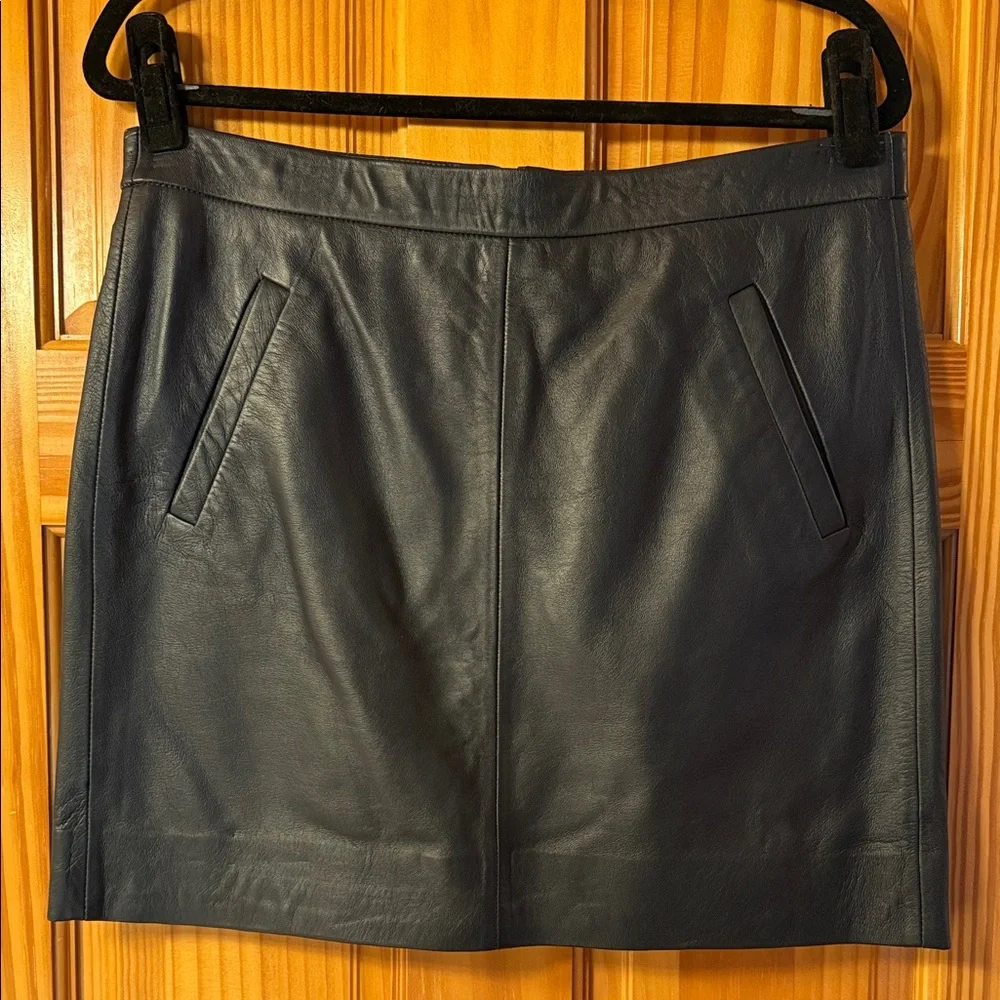 RARE! 💙 J. Crew Leather Collection Navy Mini Skirt, Size 6
